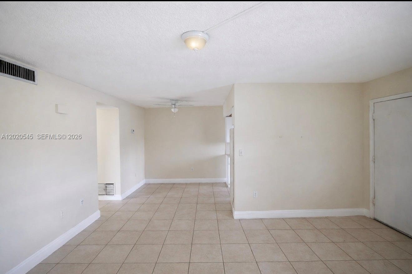 12275 NE 19th Ave # 11, North Miami FL 33181 — 5