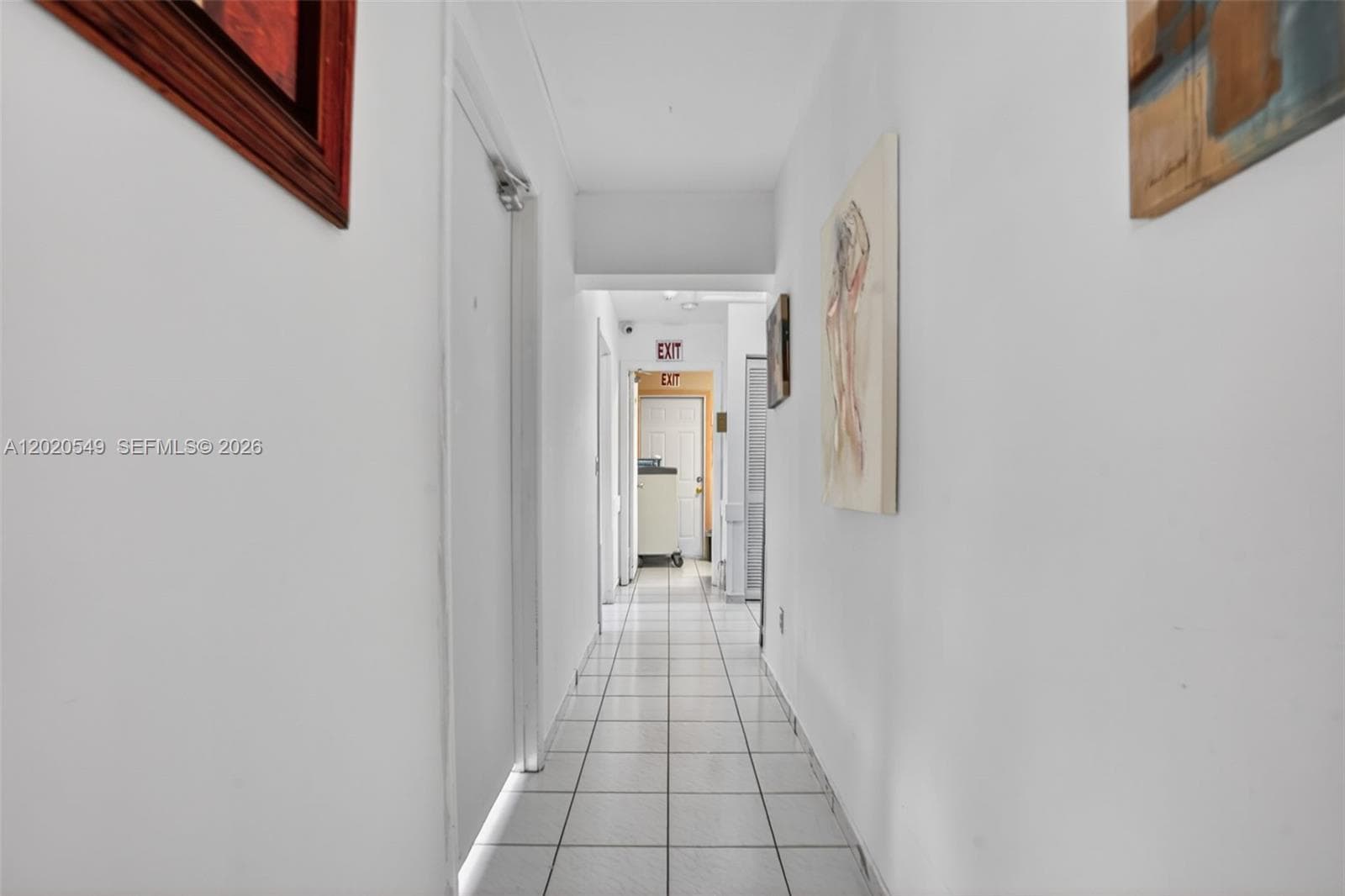 7100 NW 1st Ter, Miami FL 33126 — 9