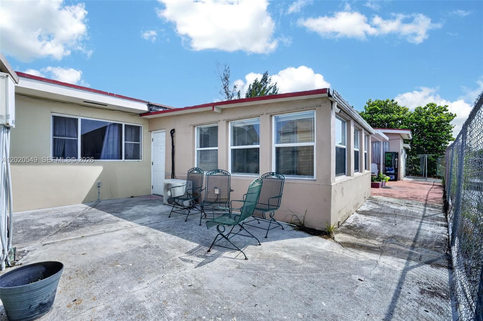 7100 NW 1st Ter, Miami FL 33126 — 30
