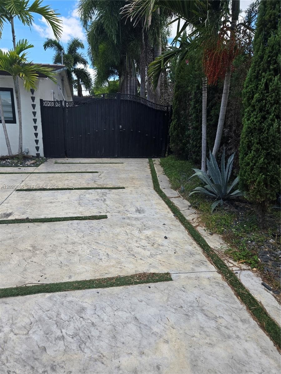 1730 SW 93rd Ct, Miami FL 33165 — 2