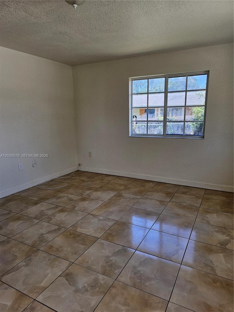 15700 NW 37th Pl, Miami Gardens FL 33054 — 2