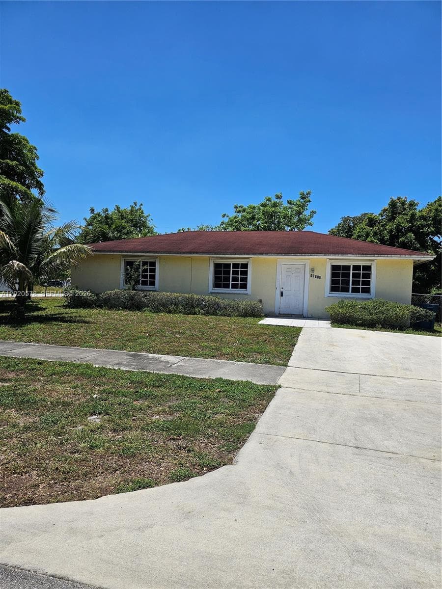 15700 NW 37th Pl, Miami Gardens FL 33054 — 10