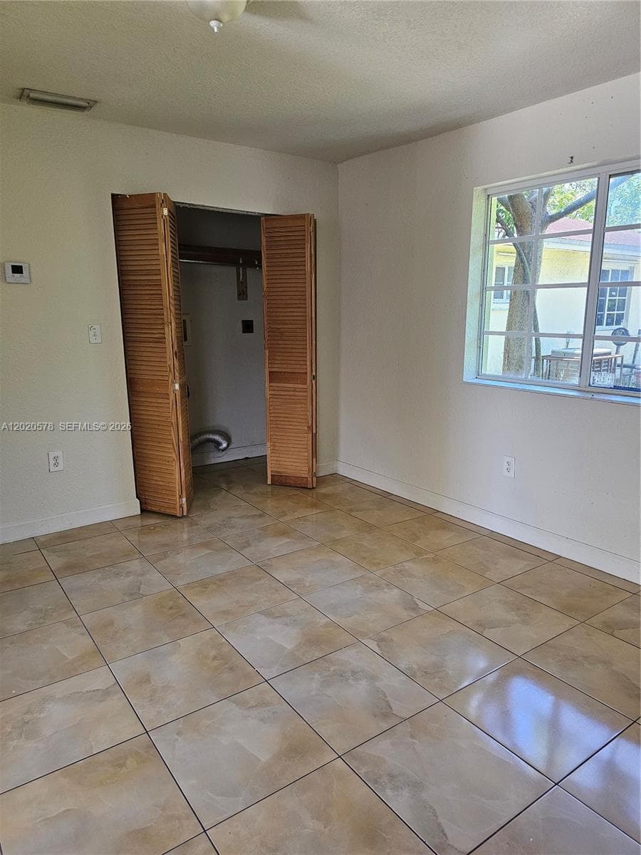 15700 NW 37th Pl, Miami Gardens FL 33054 — 4