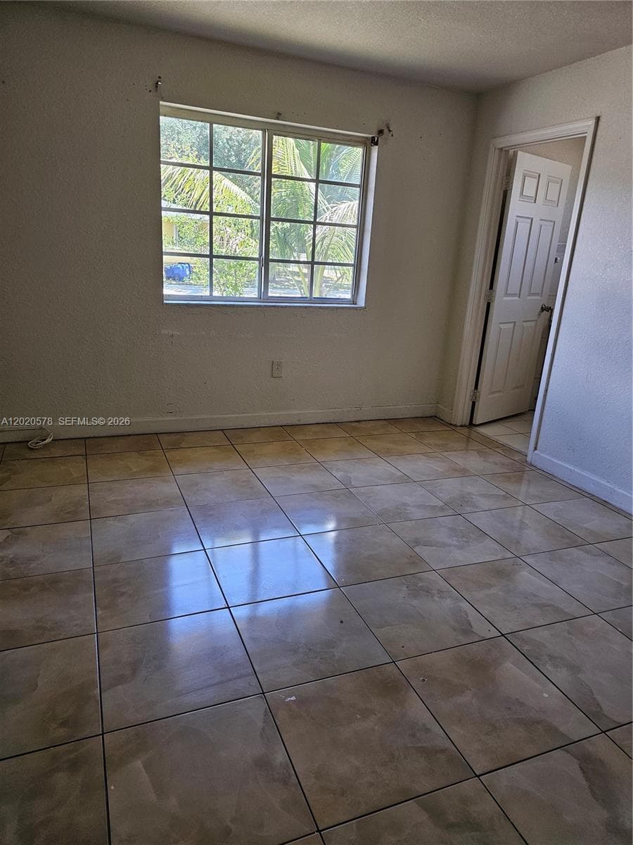 15700 NW 37th Pl, Miami Gardens FL 33054 — 8