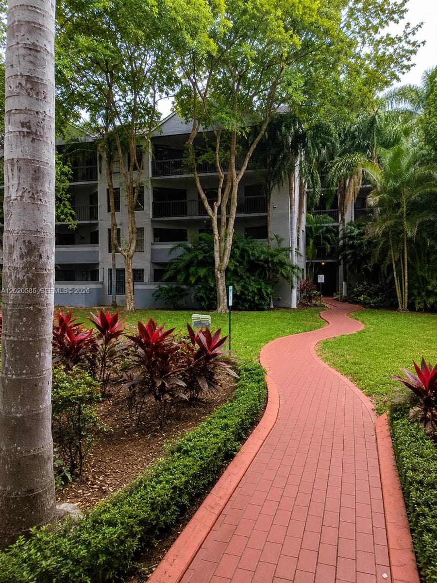 13255 SW 88 LN, Kendall FL 33186 — 7