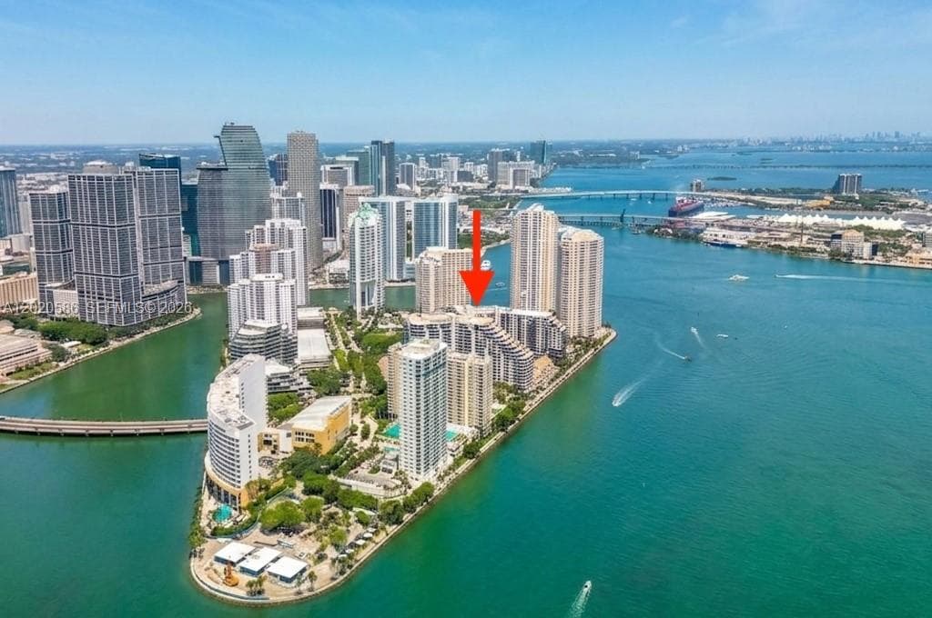 520 Brickell Key Dr # A914, Miami FL 33131 — 25