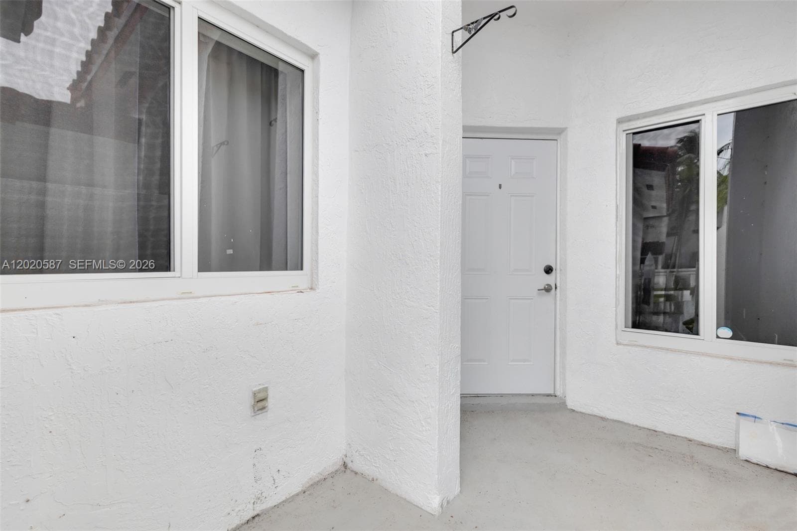 8423 SW 209th St, Cutler Bay FL 33189 — 2