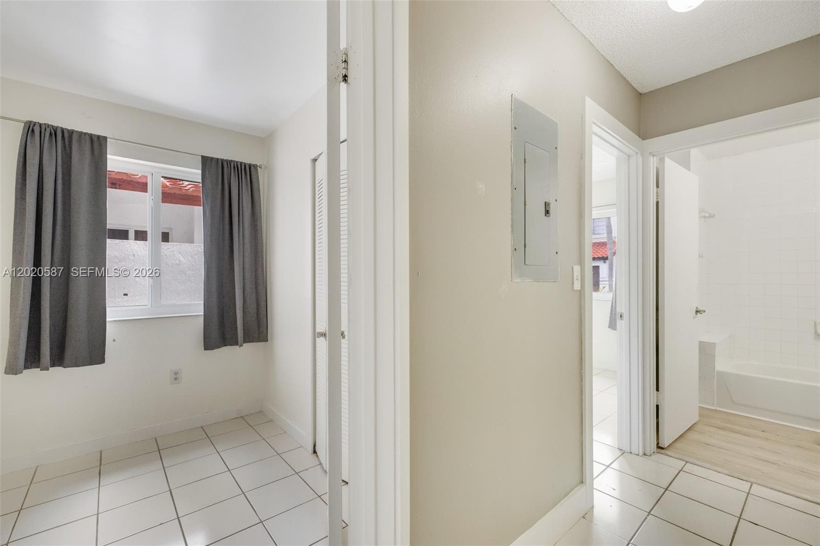 8423 SW 209th St, Cutler Bay FL 33189 — 16