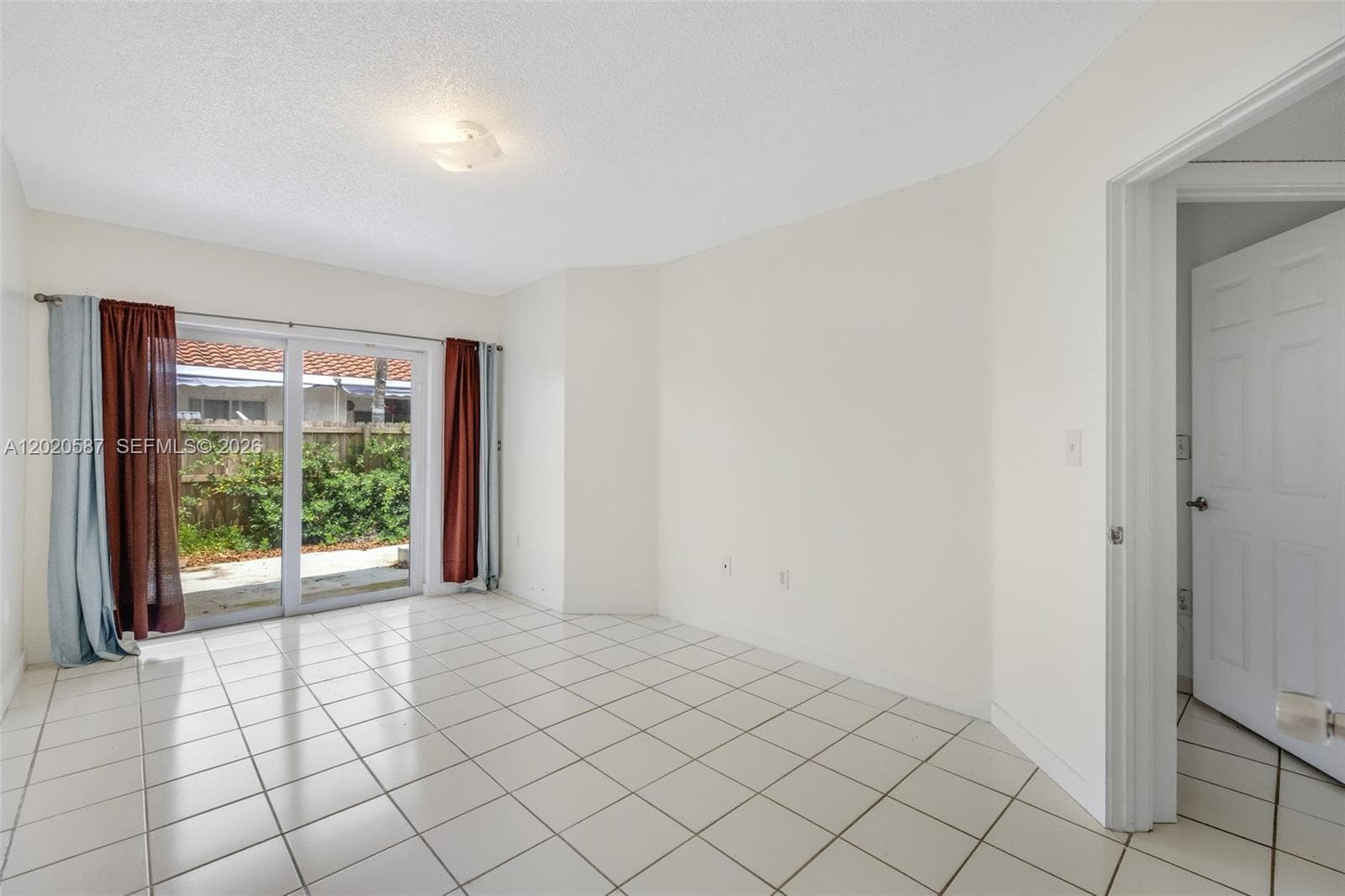 8423 SW 209th St, Cutler Bay FL 33189 — 15