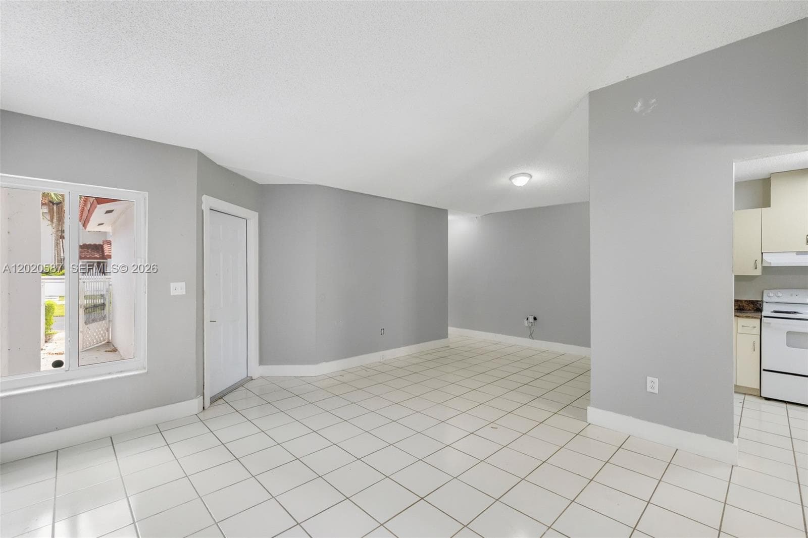 8423 SW 209th St, Cutler Bay FL 33189 — 4