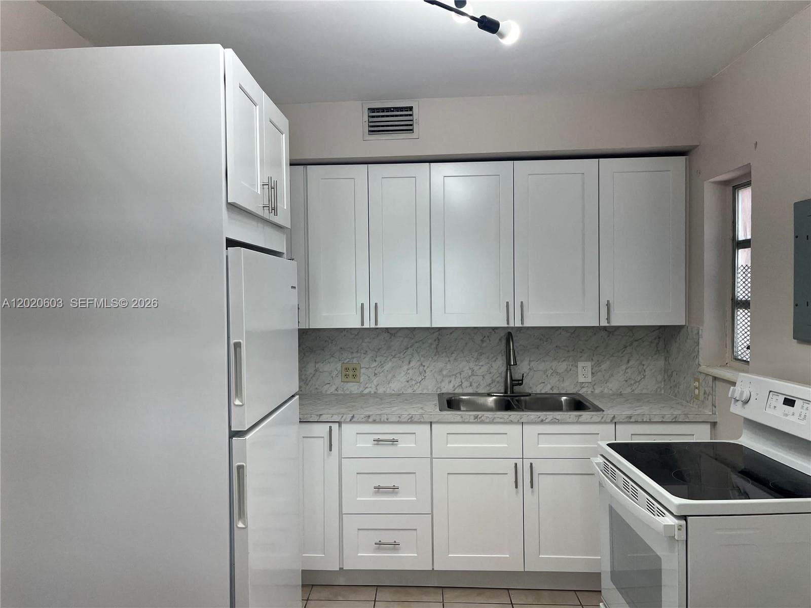 3750 SW 27th St, Miami FL 33134 — 2