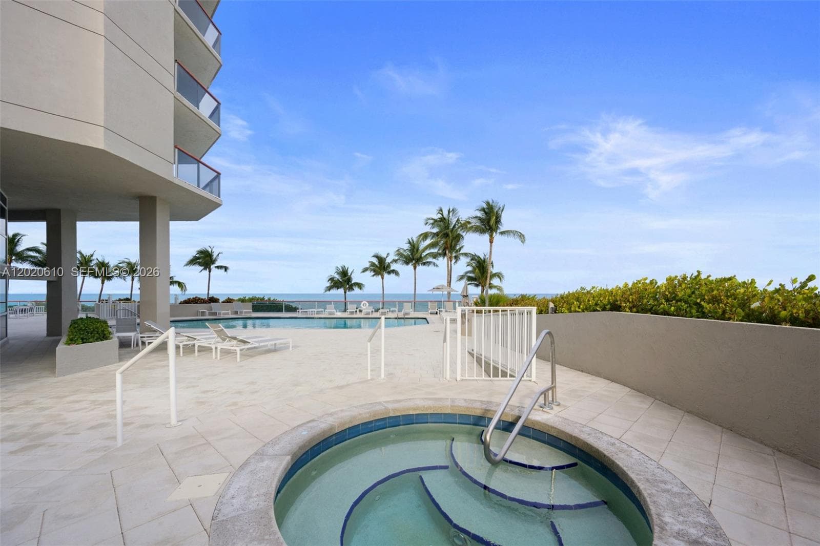 The Sterling Condo, Miami Beach, FL — 33