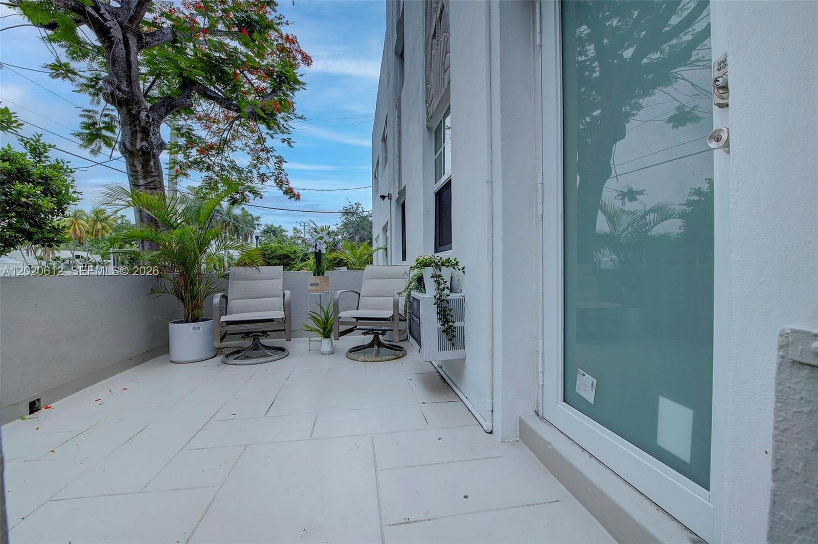2463 Pine Tree Dr # 3, Miami Beach FL 33140 — 2