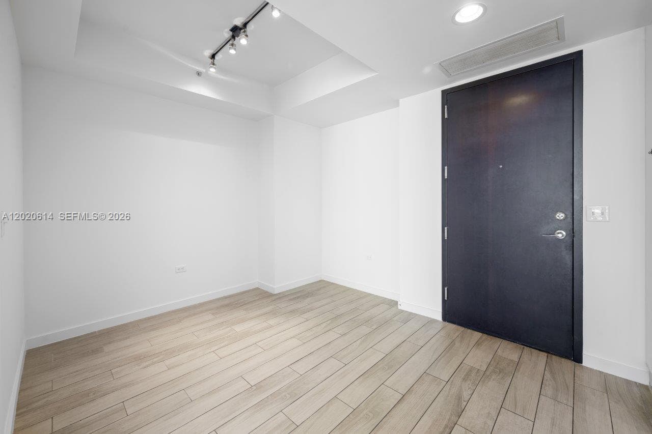 999 SW 1st Ave # 2911, Miami FL 33130 — 7