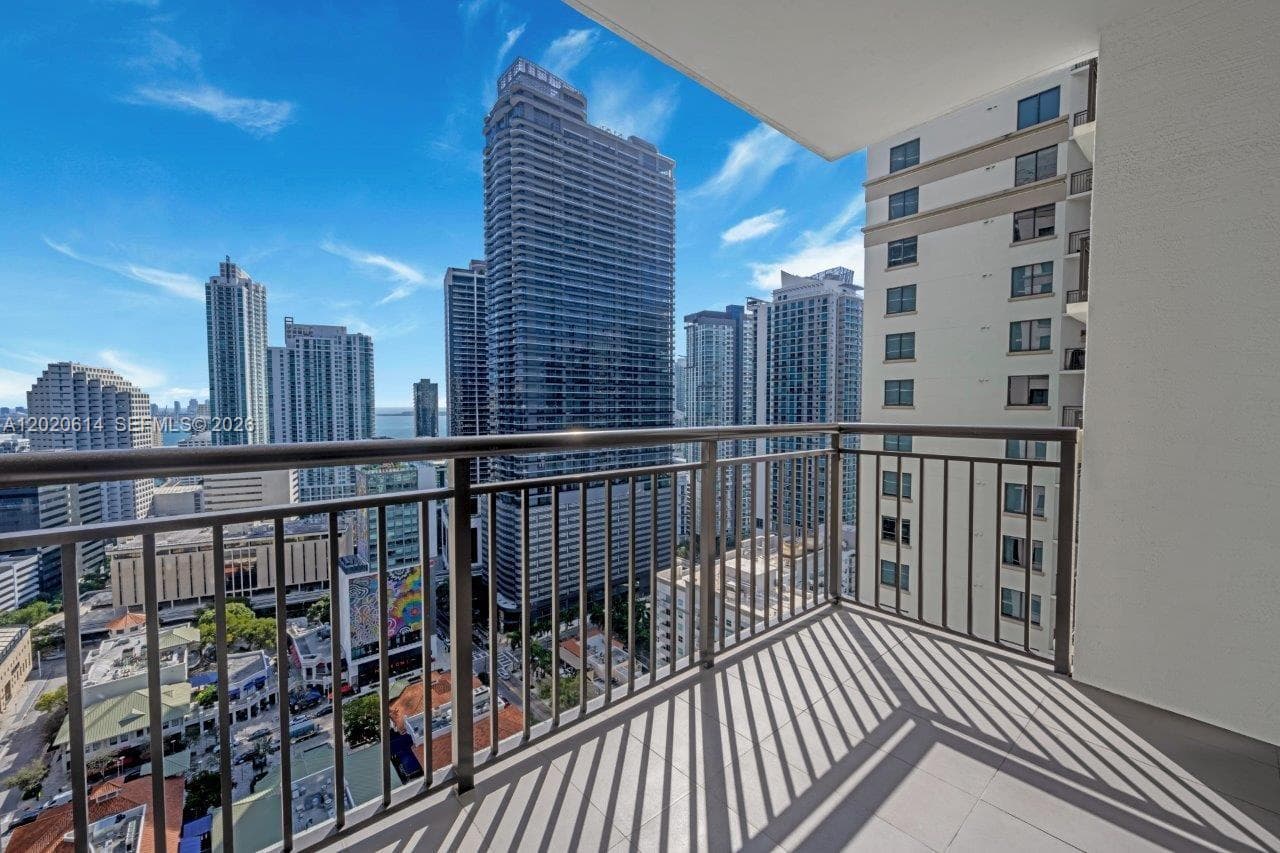 999 SW 1st Ave # 2911, Miami FL 33130 — 5