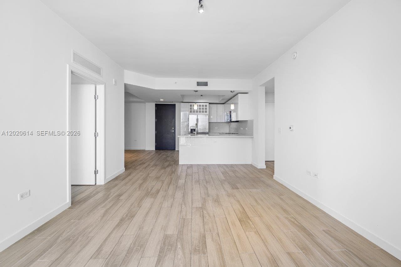 999 SW 1st Ave # 2911, Miami FL 33130 — 15