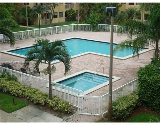 Las Vistas At Doral Condo, Doral, FL — 18