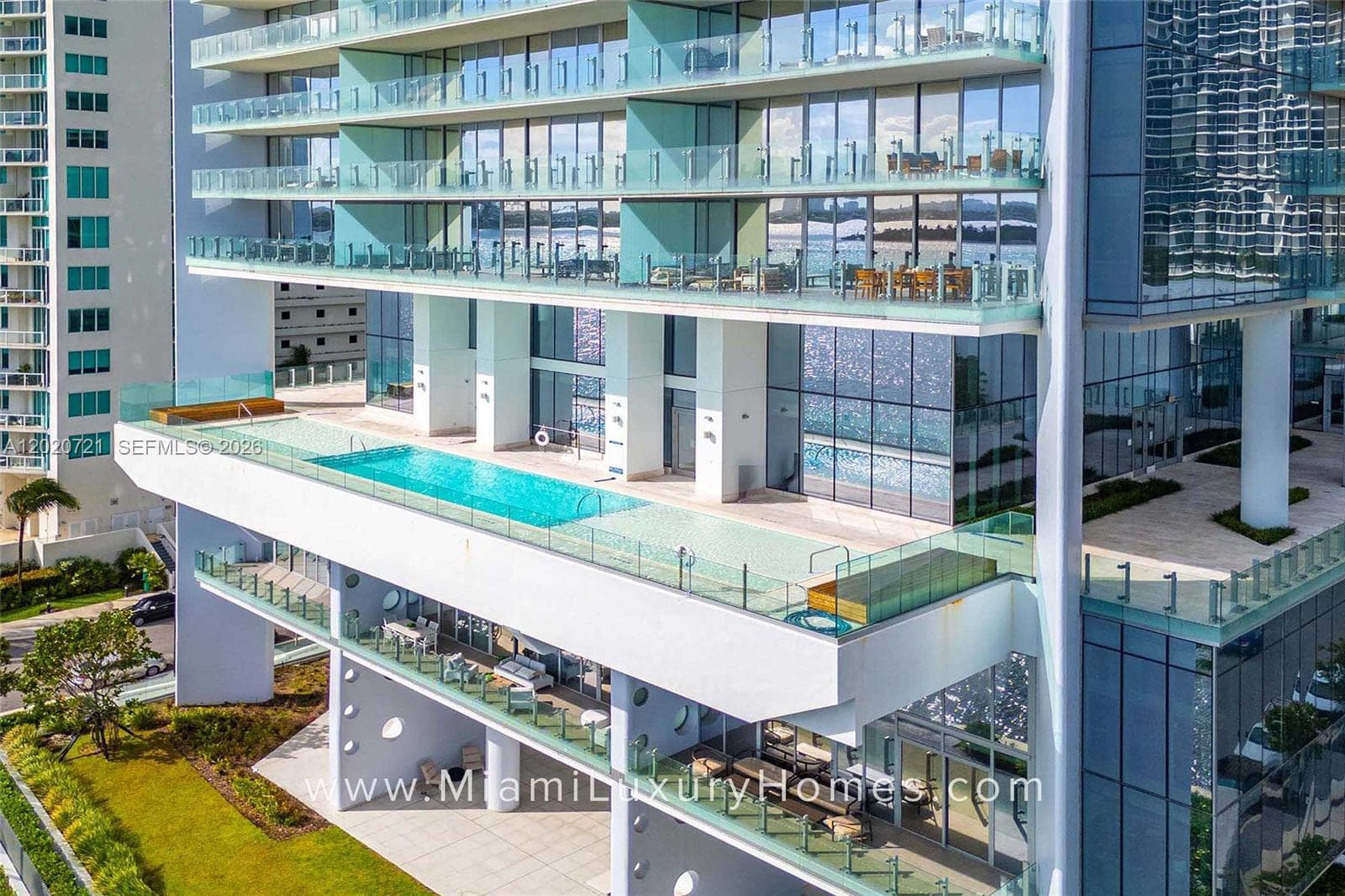 700 NE 26th Ter # 2901, Miami FL 33137 — 59
