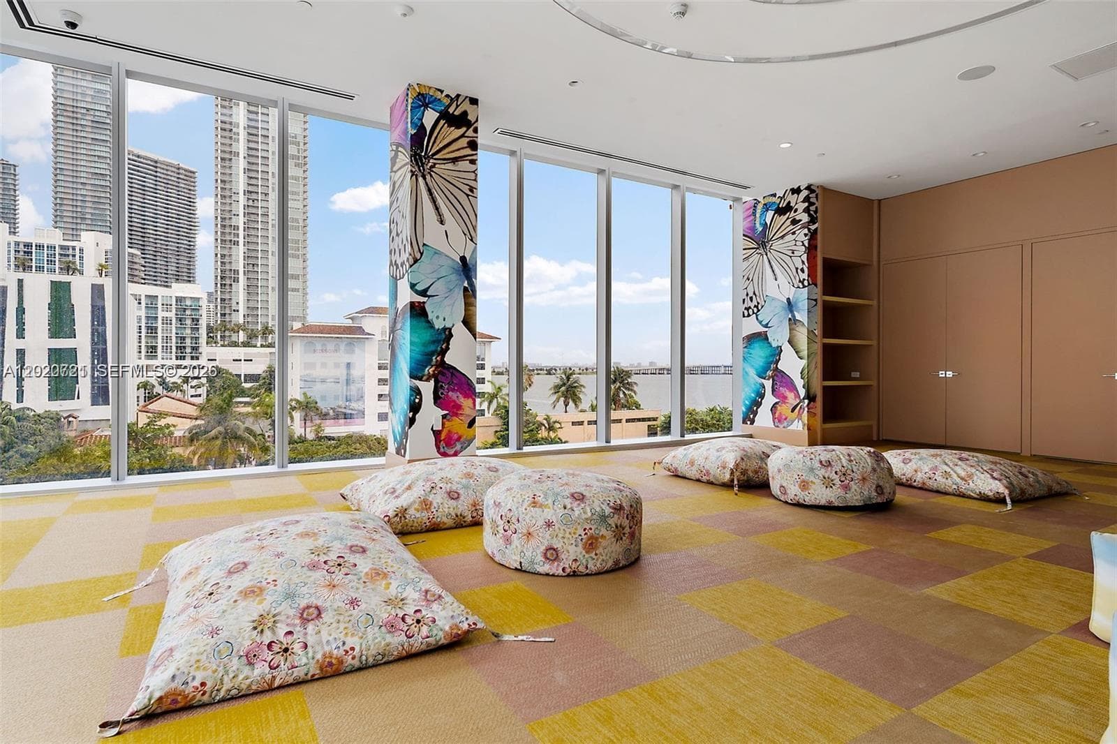 700 NE 26th Ter # 2901, Miami FL 33137 — 70