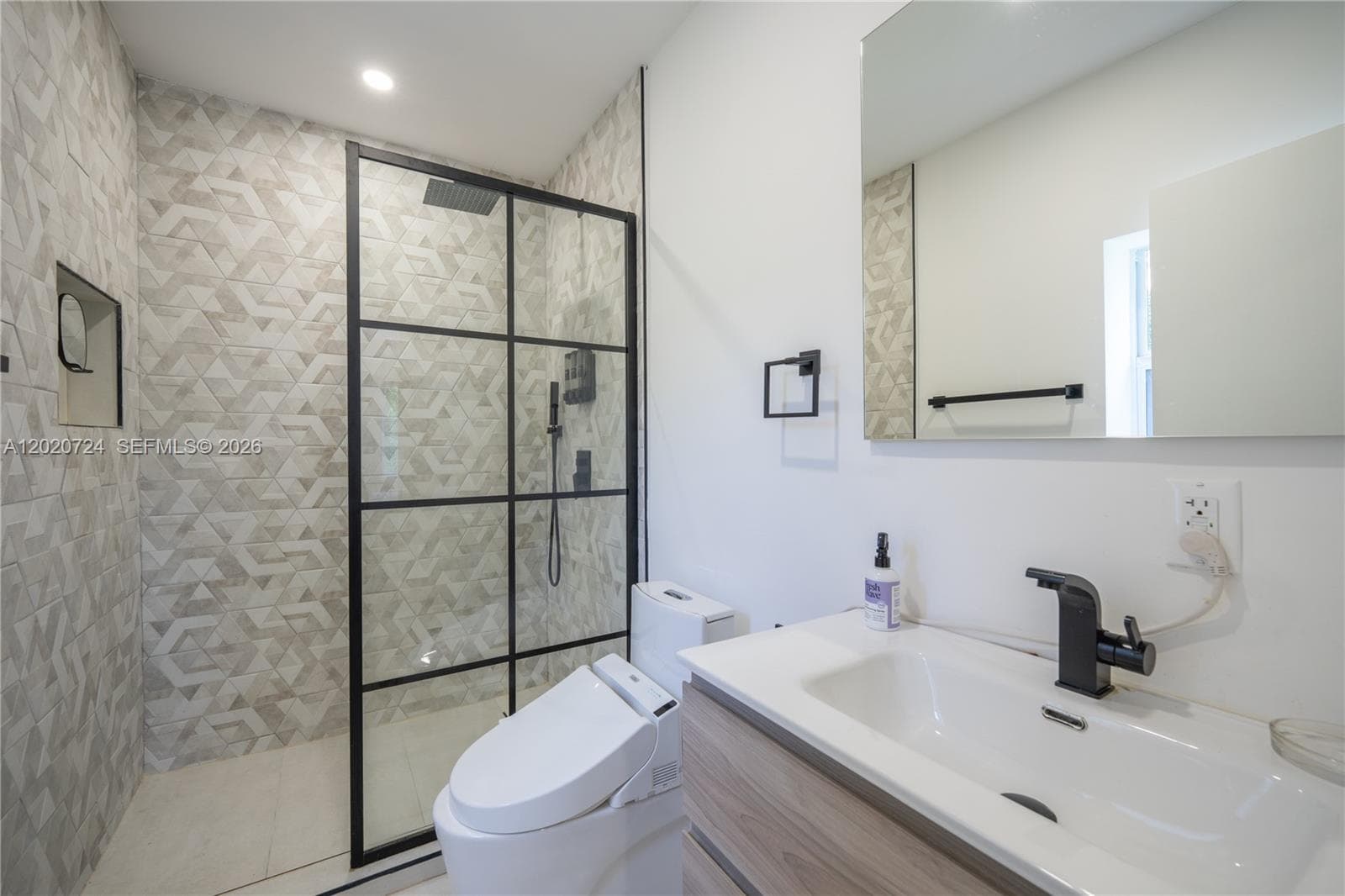545 NW 47th St, Miami FL 33127 — 14