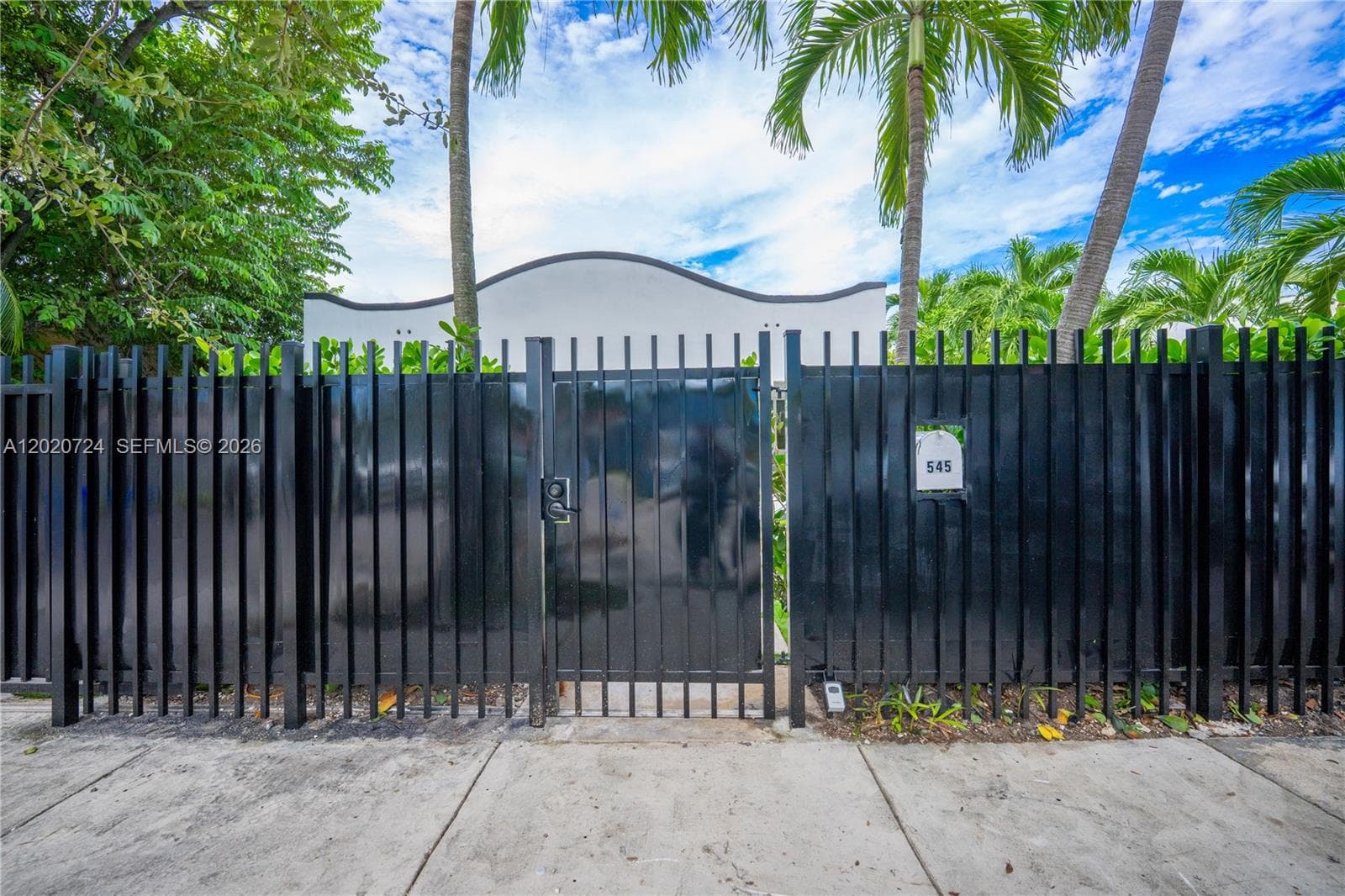 545 NW 47th St, Miami FL 33127 — 48