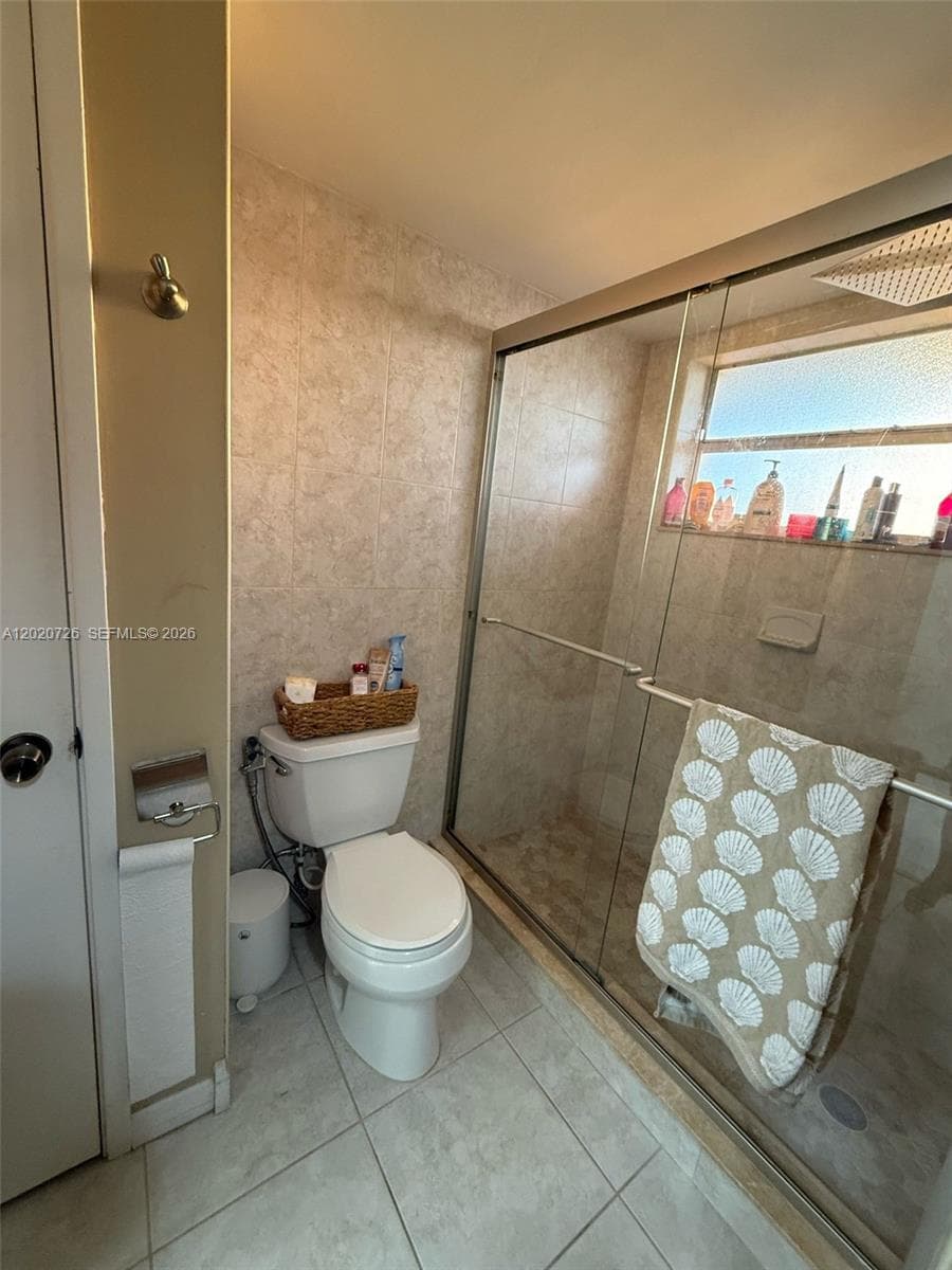 1770 NE 191st St # 1, Miami FL 33179 — 11