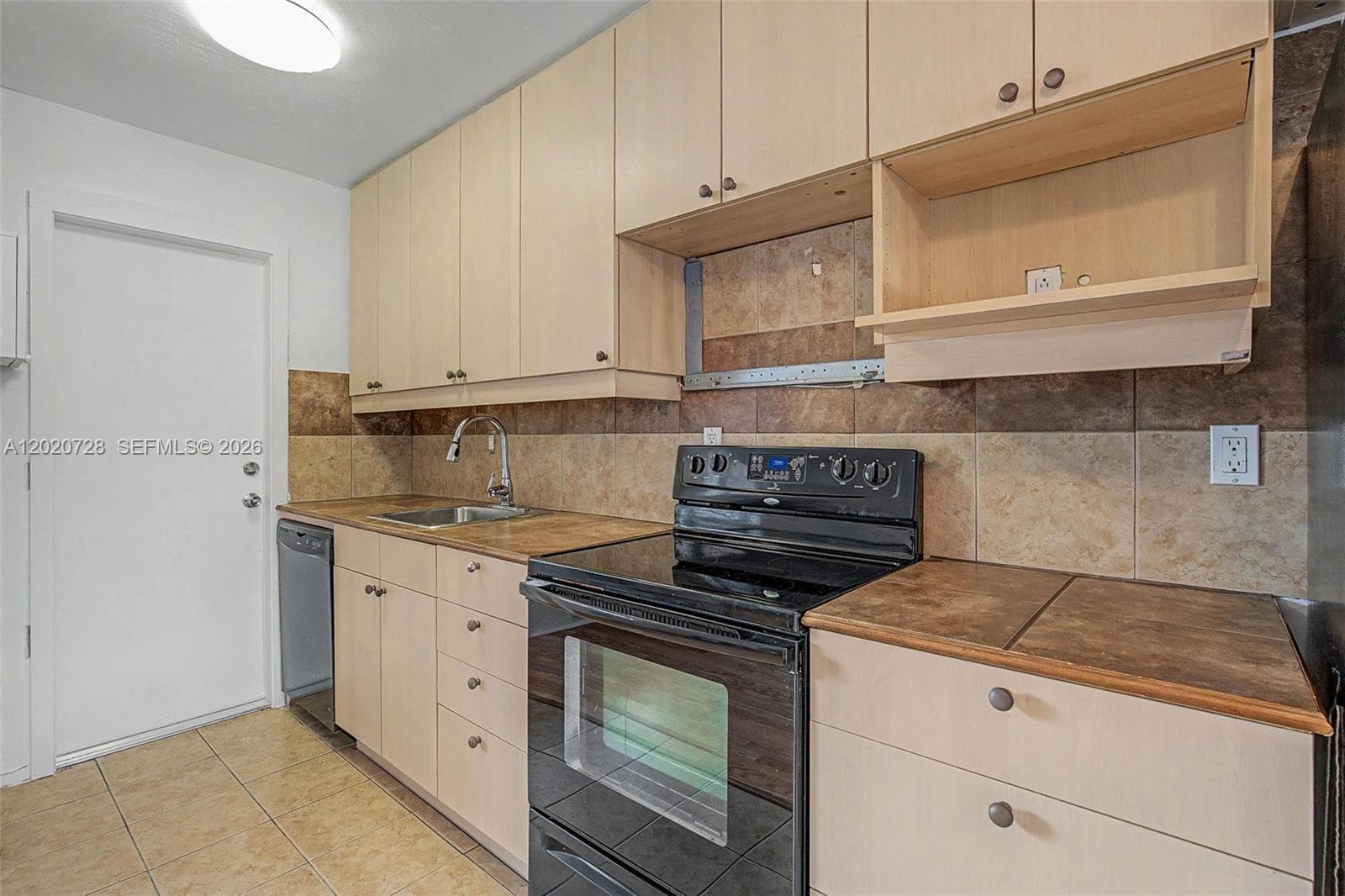 60 NW 79th St # 6, Miami FL 33150 — 22