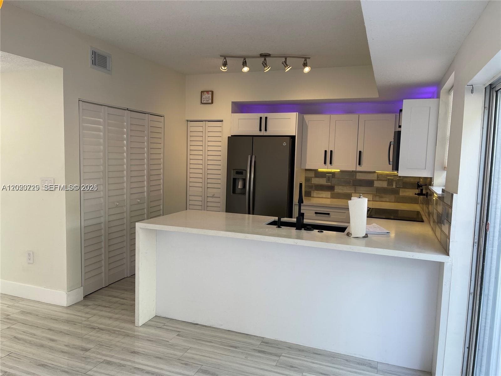 5200 NW 109th Ave # 1, Doral FL 33178 — 4