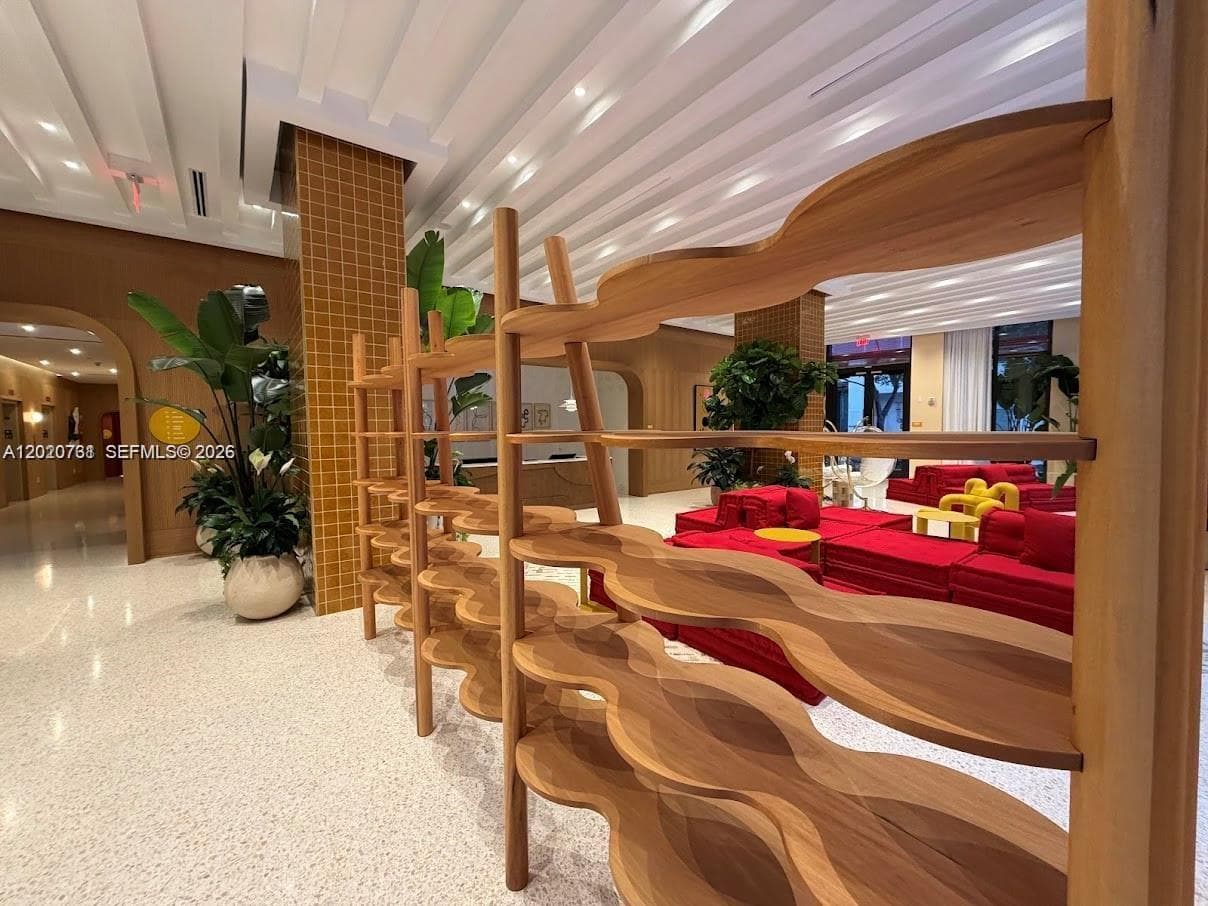 90 NE 32 # 905, Miami FL 33137 — 13