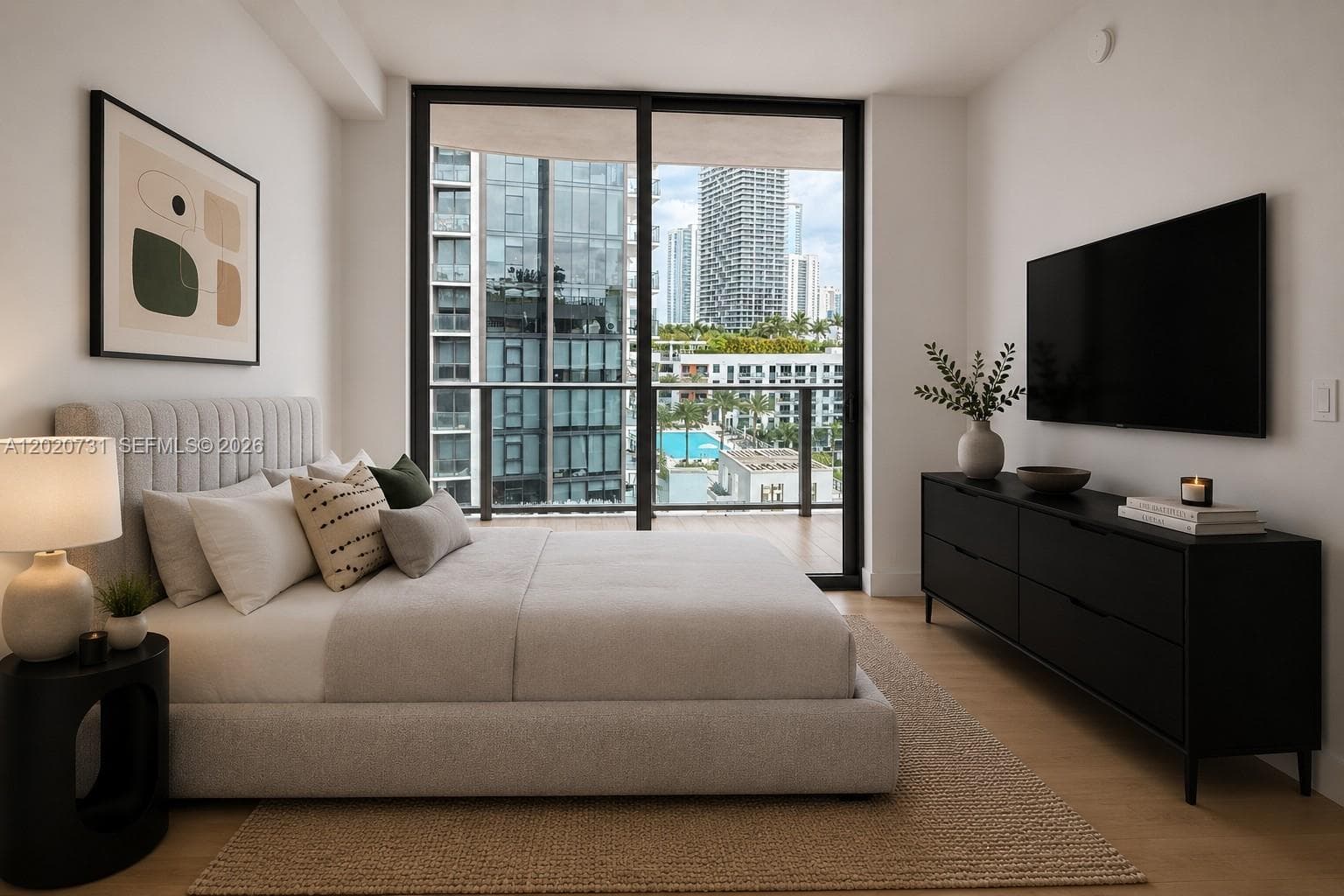 90 NE 32 # 905, Miami FL 33137 — 3