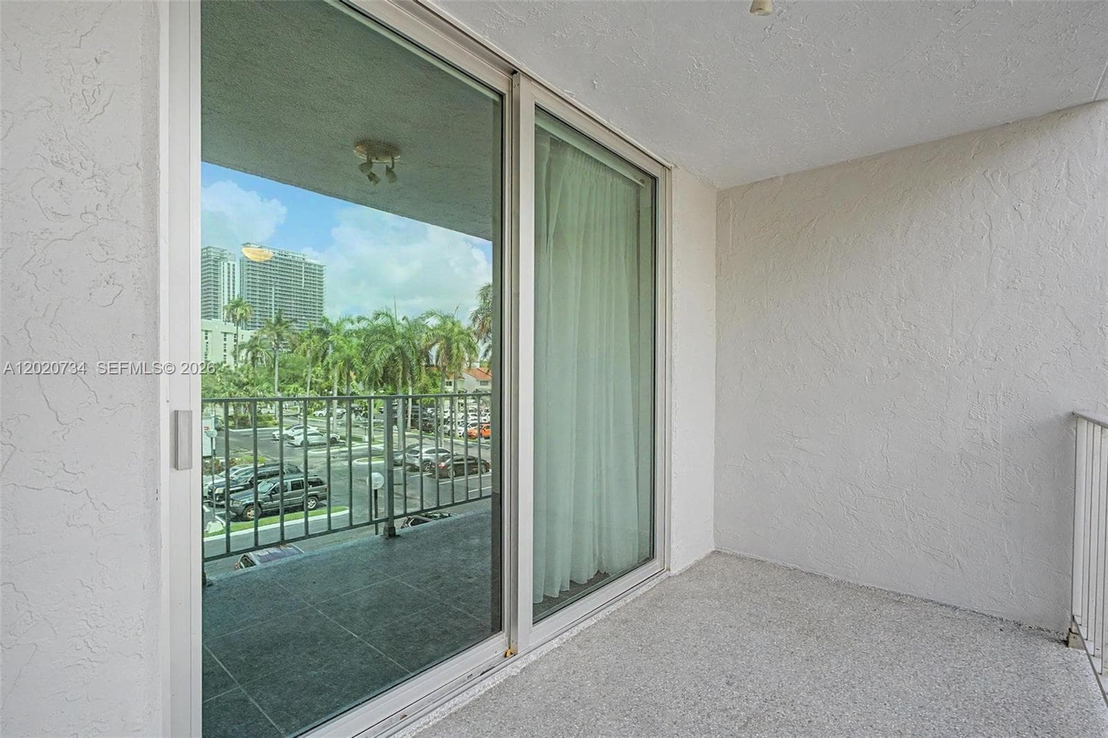 16558 NE 26th Ave # 3H, North Miami Beach FL 33160 — 28