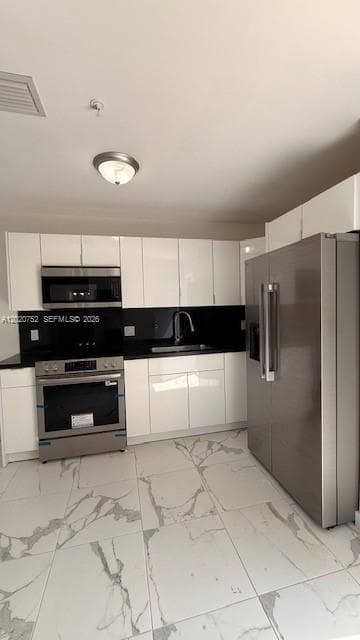 811 E 52nd St # 101, Hialeah FL 33013 — 29