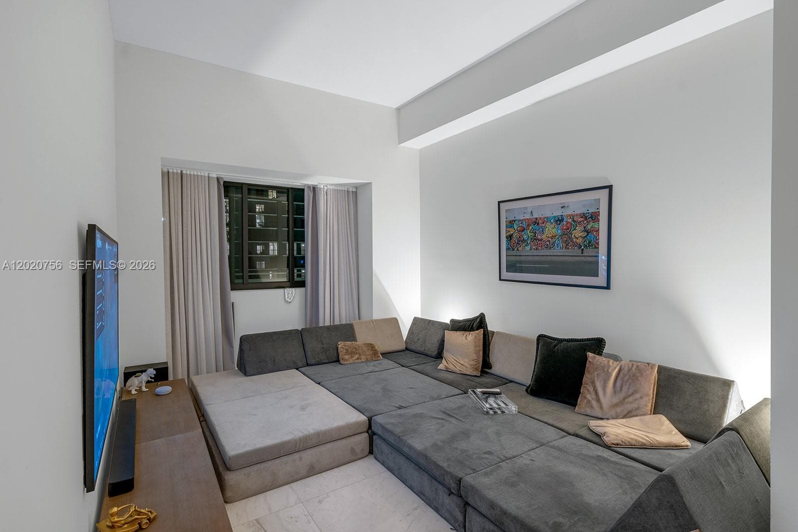 480 NE 31st St # 1701, Miami FL 33137 — 27