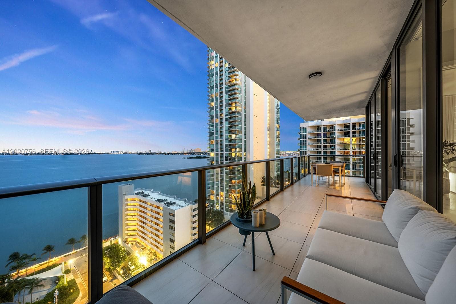 480 NE 31st St # 1701, Miami FL 33137 — 17
