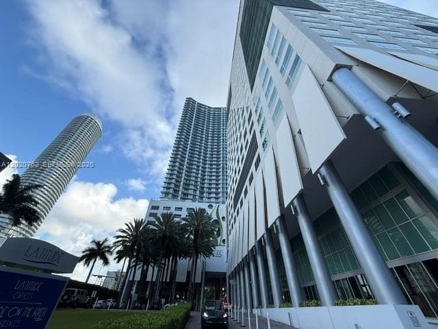 185 SW 7th St # 3803, Miami FL 33130 — 1