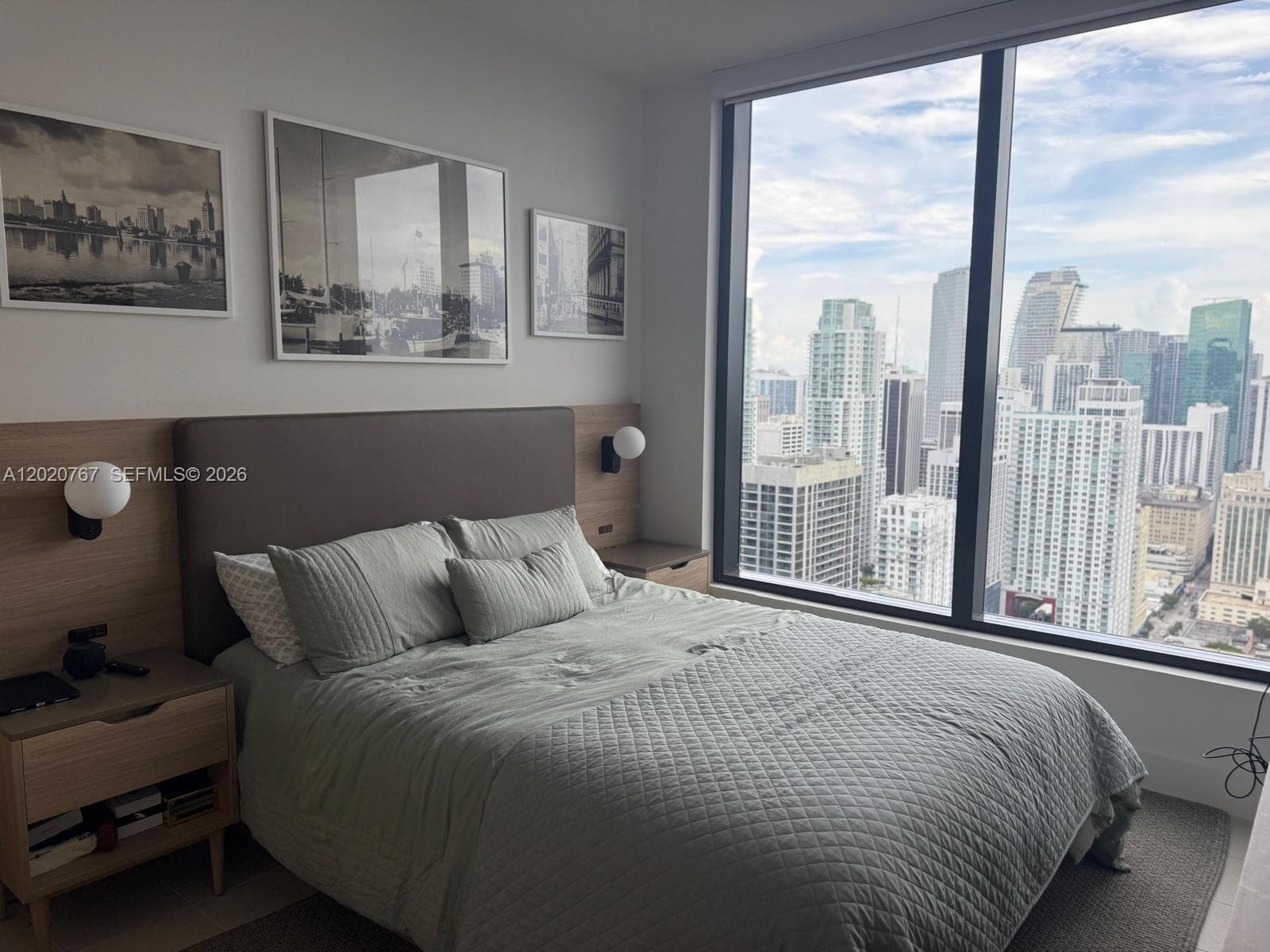 159 NE 6th St # 4016, Miami FL 33132 — 24