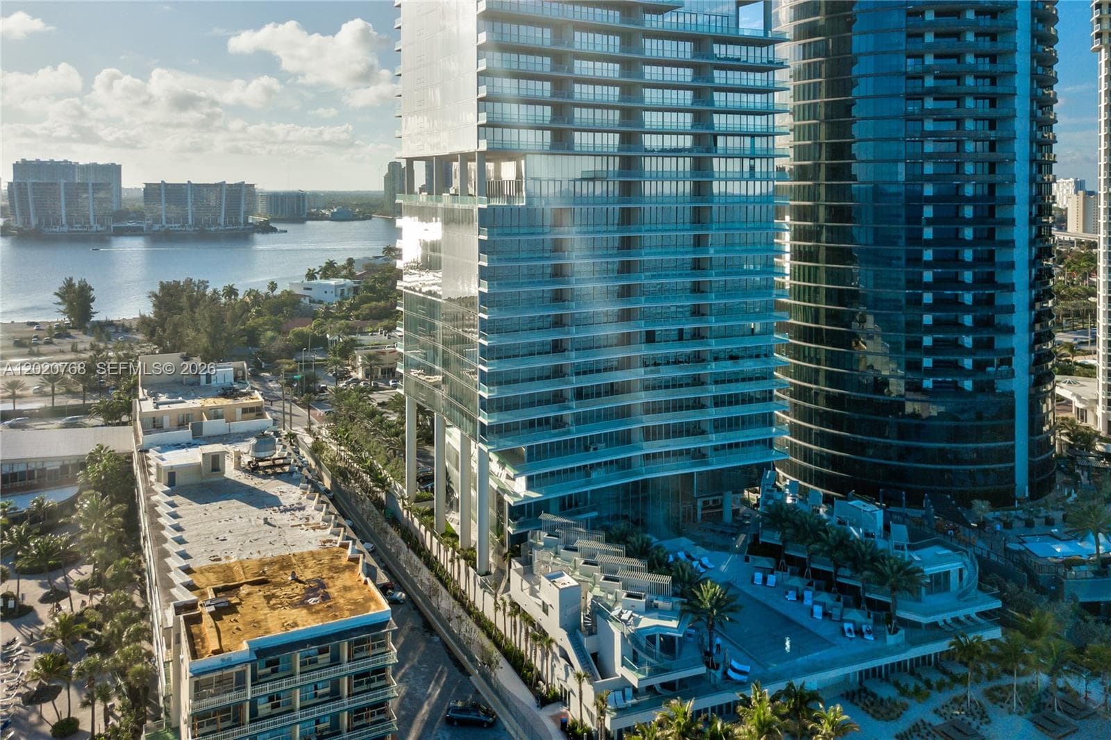 18501 E Collins # 1503, Sunny Isles Beach FL 33160 — 52