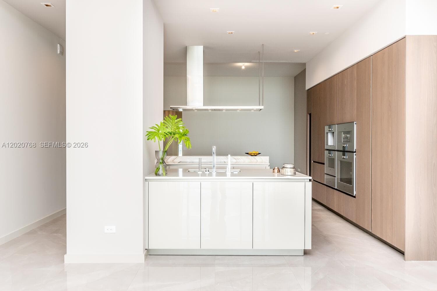 18501 E Collins # 1503, Sunny Isles Beach FL 33160 — 26