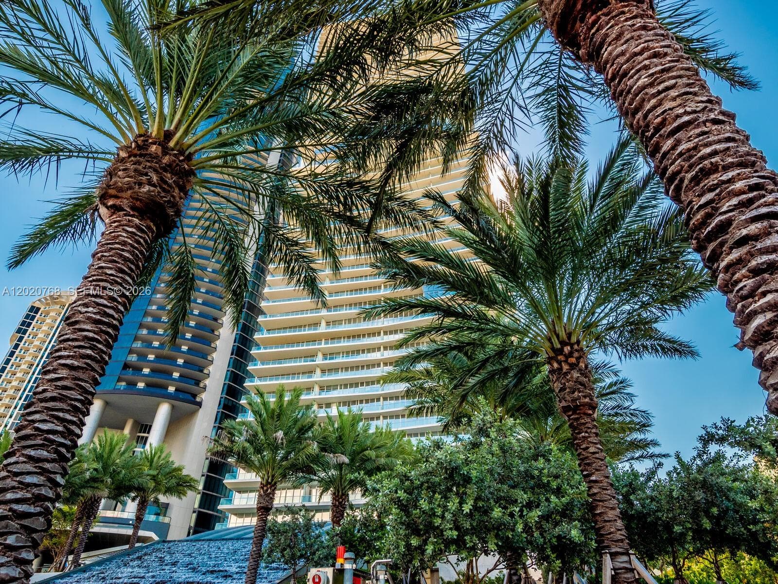 18501 E Collins # 1503, Sunny Isles Beach FL 33160 — 86