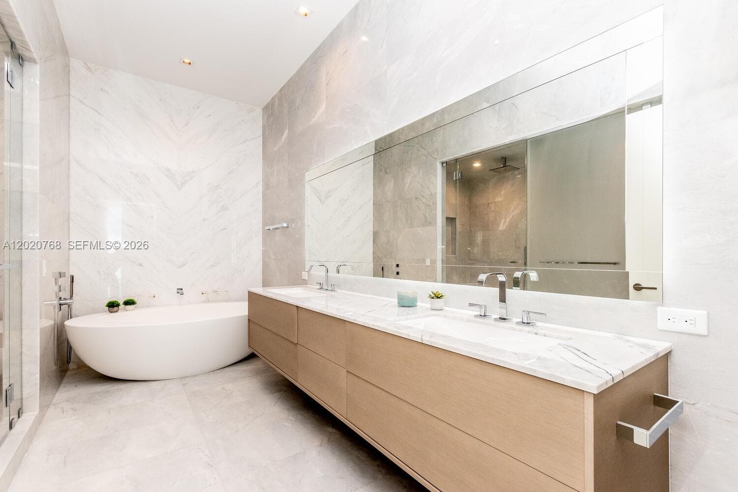18501 E Collins # 1503, Sunny Isles Beach FL 33160 — 8