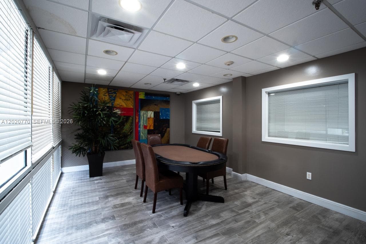 850 N Miami Ave # 1903, Miami FL 33136 — 42
