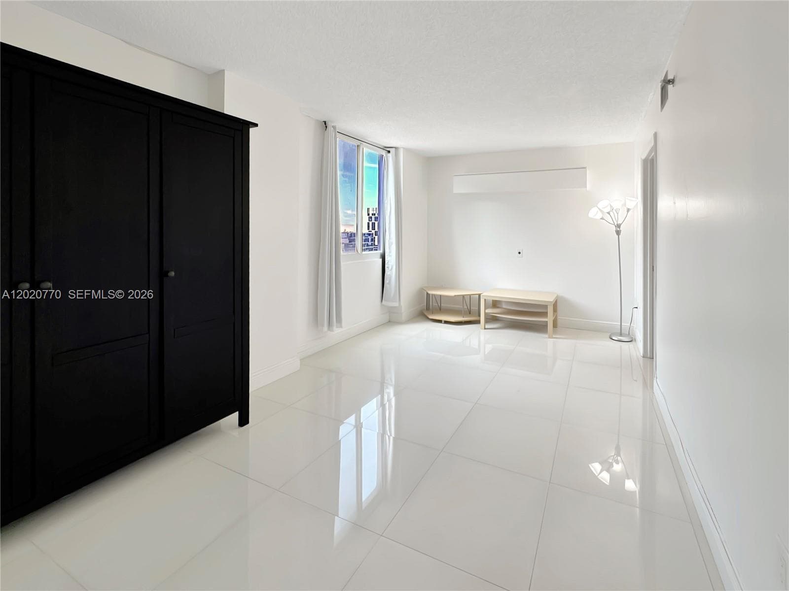 850 N Miami Ave # 1903, Miami FL 33136 — 20