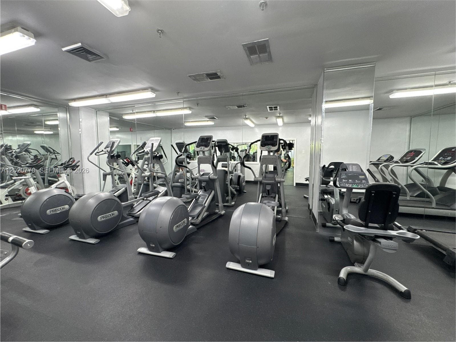 850 N Miami Ave # 1903, Miami FL 33136 — 38