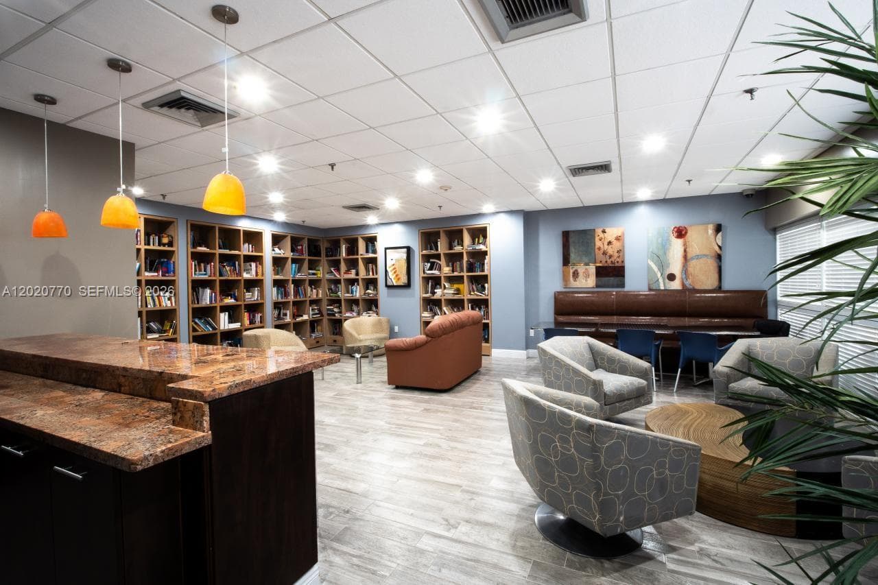 850 N Miami Ave # 1903, Miami FL 33136 — 41