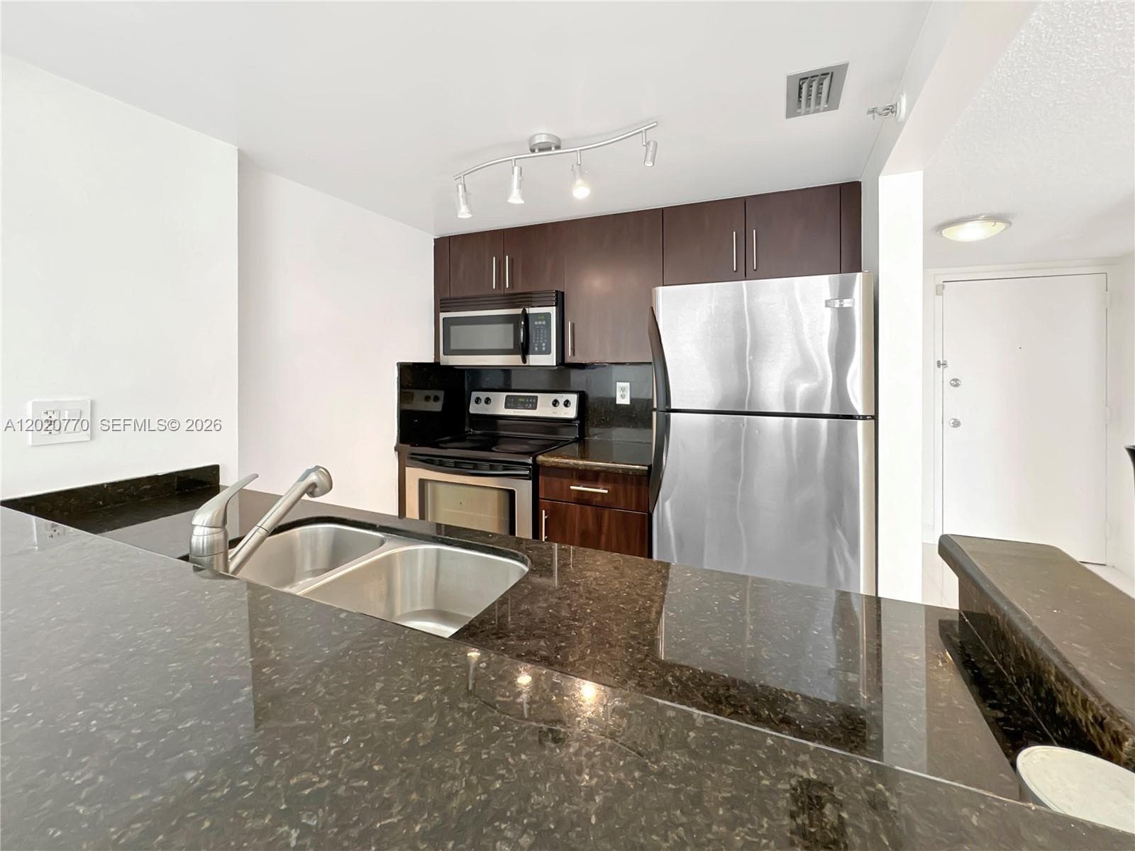 850 N Miami Ave # 1903, Miami FL 33136 — 8