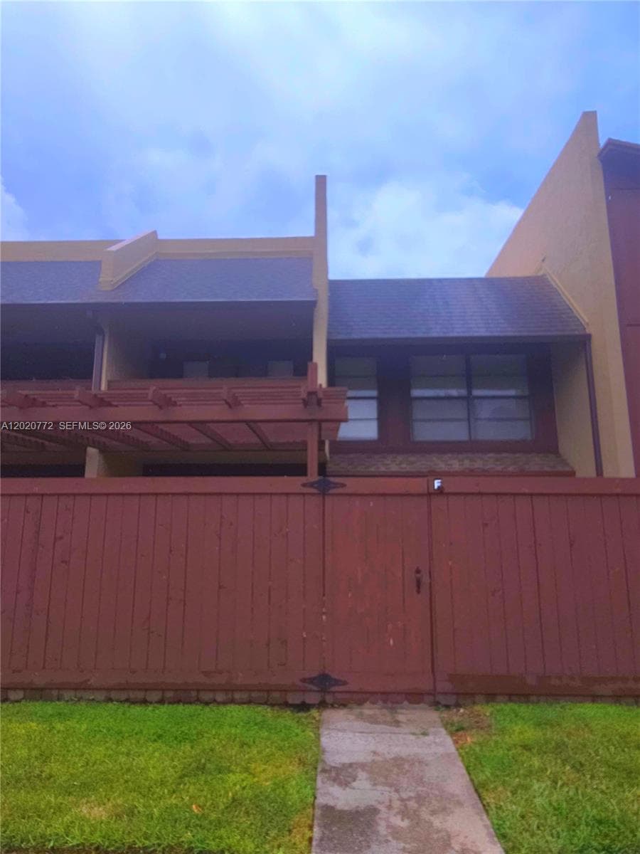6451 SW 116th Ct # F98, Miami FL 33173 — 2
