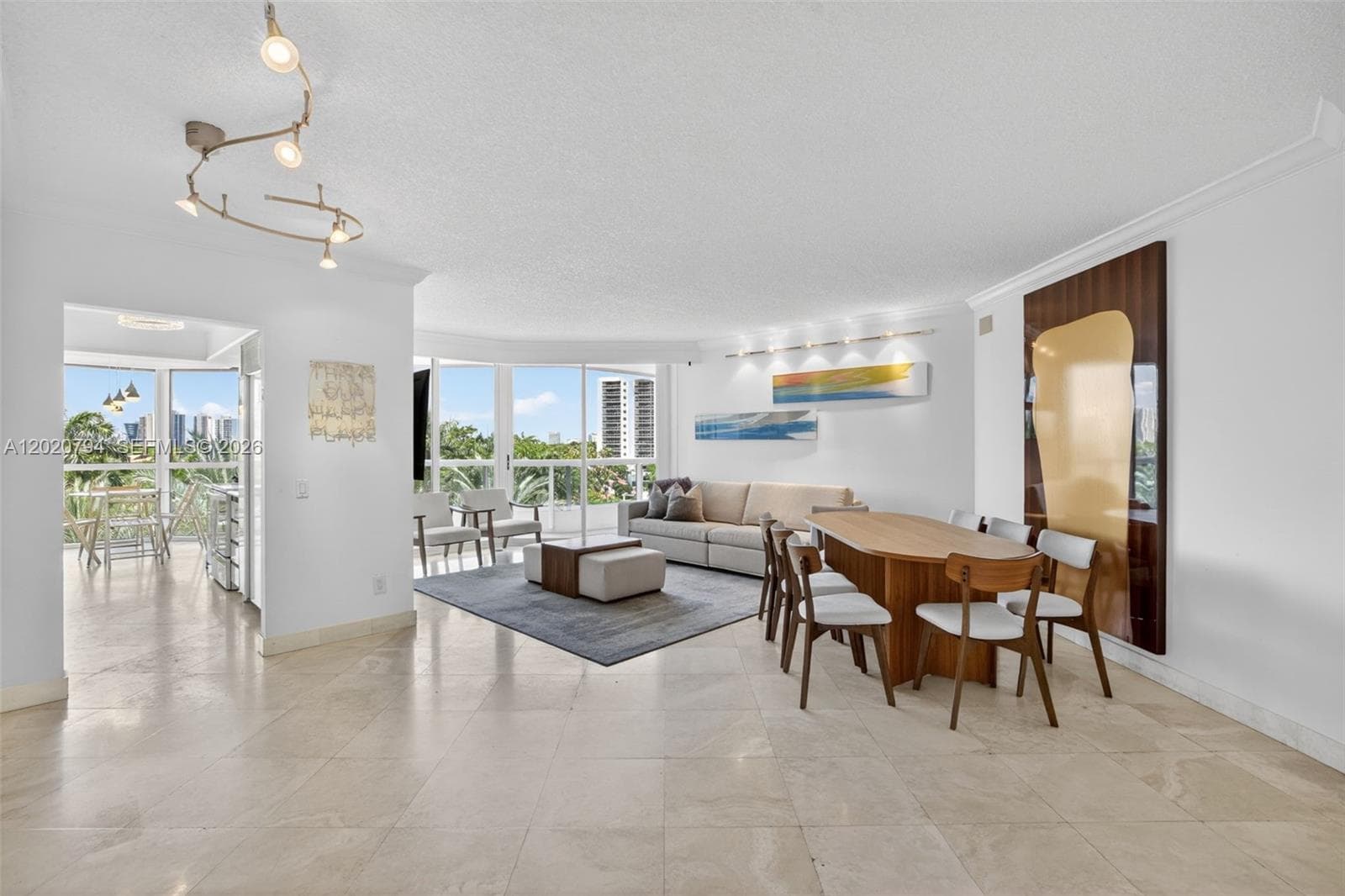 21205 Yacht Club Dr # 605, Aventura FL 33180 — 2