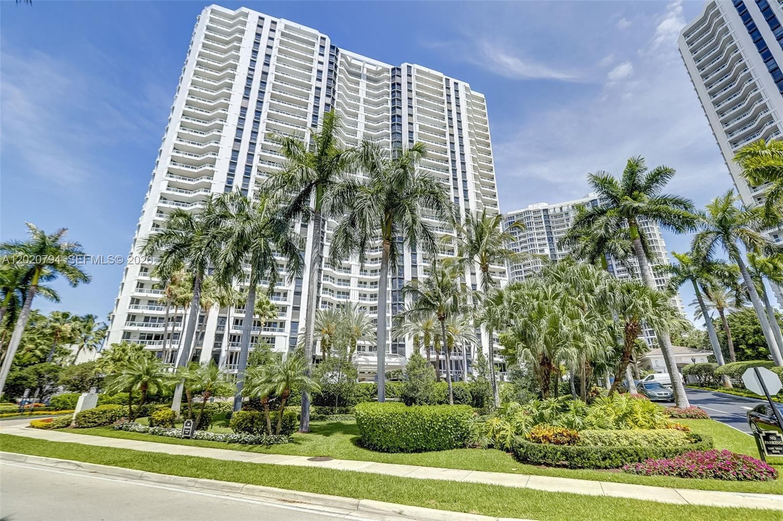 21205 Yacht Club Dr # 605, Aventura FL 33180 — 42