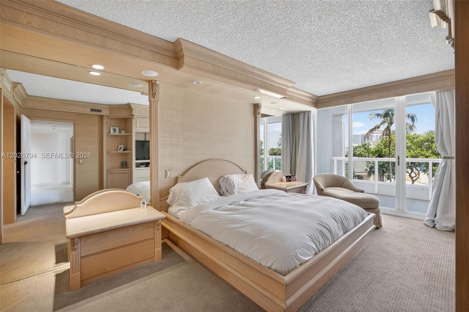 21205 Yacht Club Dr # 605, Aventura FL 33180 — 24