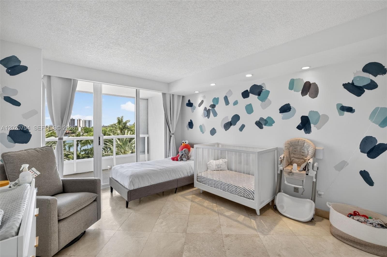 21205 Yacht Club Dr # 605, Aventura FL 33180 — 37